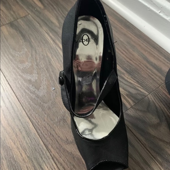 Joey black heels size 6.5 peep toe - Picture 3 of 4